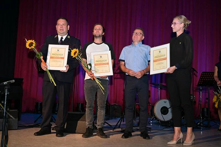 Fotografija Net8 - prejemniki priznanj županje